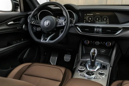 Náhled Alfa Romeo Stelvio 2.2 JTD 190hp Sprint Interiér