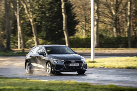 Miniaturansicht von Audi S3 Sportback Quattro Edition One Vorderansicht