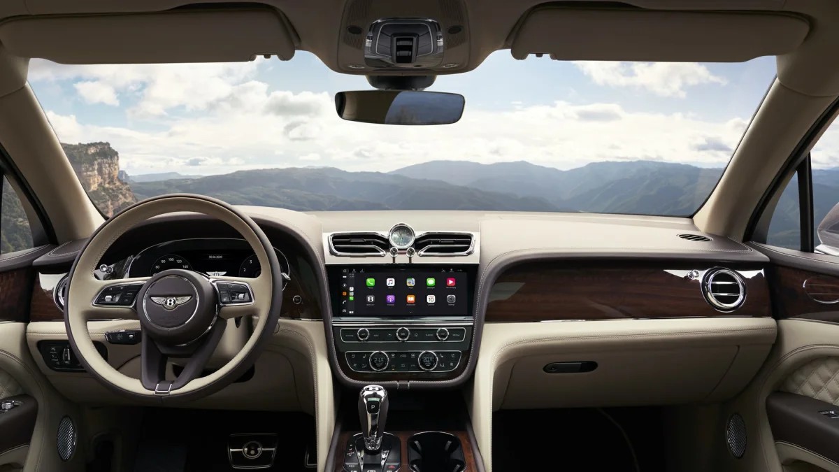 Bentley Bentayga V8 Interiér