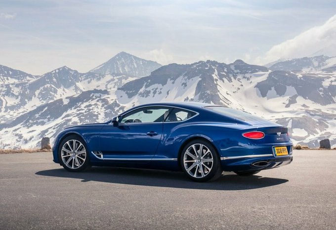 Bentley Continental GT 4.0 V8 Pohľad zozadu