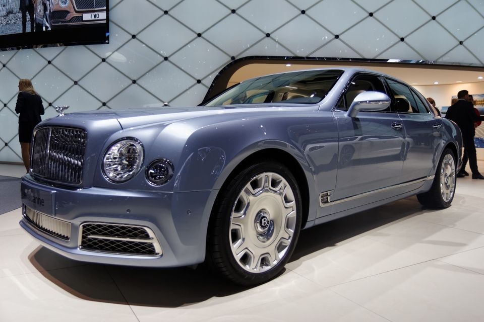Bentley Mulsanne Extended Wheelbase Pohľad zpredu
