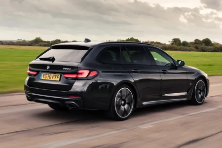 Miniaturansicht von BMW 530i Touring Rückansicht
