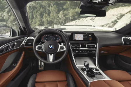 Miniaturansicht von BMW 840i Coupe Innere