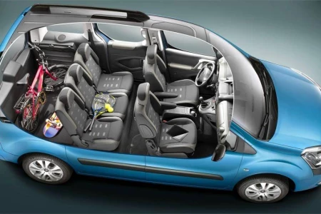 Miniaturansicht von Citroen E-Berlingo Multispace Feel Innere