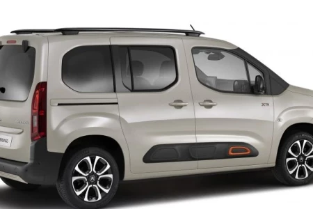 Náhled Citroen Berlingo PureTech 130 Shine Zadní pohled