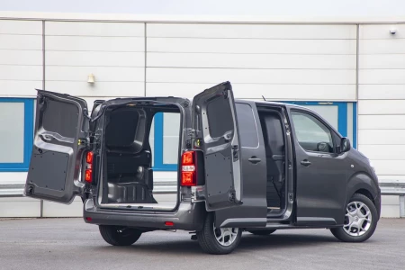 Náhled Citroen E-Jumpy M 50kWh Control Zadní pohled