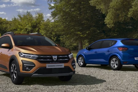 Miniaturansicht von Dacia Sandero Stepway TCe 100 15th Anniversary Vorderansicht