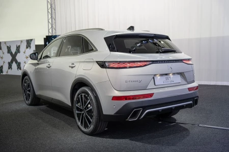 Miniaturansicht von DS DS7 Crossback E-Tense 225 Executive Rückansicht