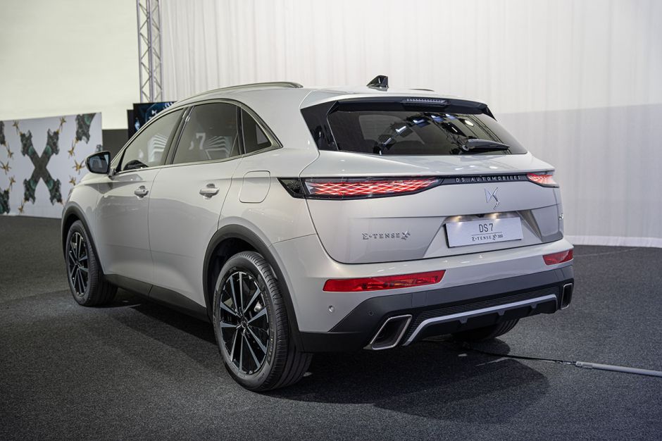 DS DS7 Crossback E-Tense 225 Executive Rückansicht