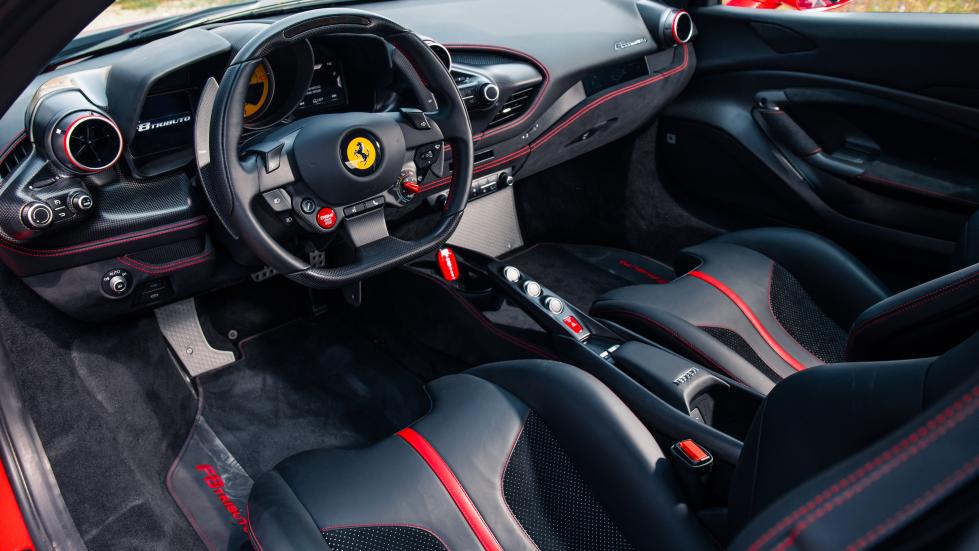 Ferrari F8 Tributo Innere