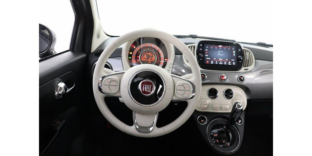 Fiat 500 1.0 Hybrid Launch Edition Innere