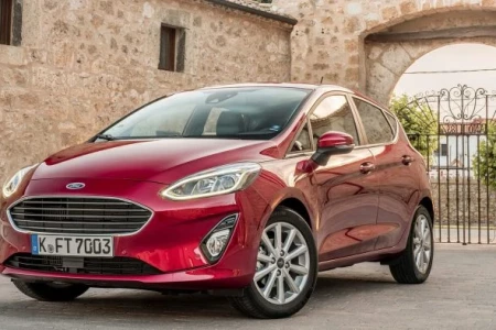 Miniaturansicht von Ford Fiesta 1.0 EcoBoost 125hp ST Line X Vorderansicht