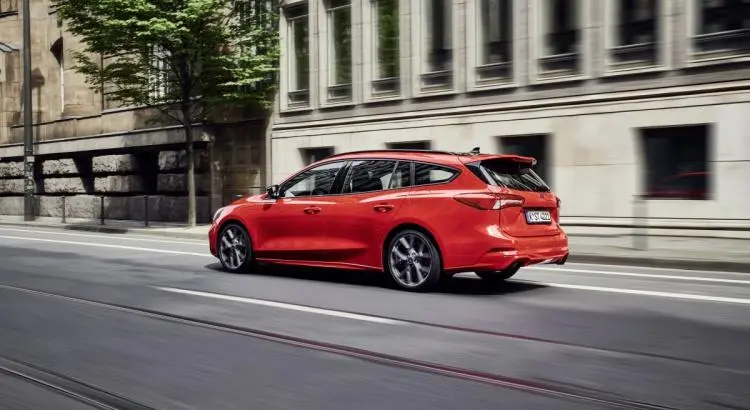 Ford Focus Wagon 1.0 EcoBoost 125hp MHEV ST Line Business Vorderansicht