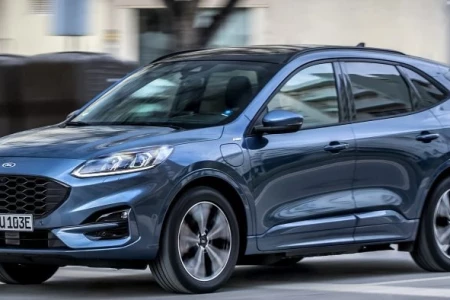 Miniaturansicht von Ford Kuga 1.5 EcoBoost 150hp ST-Line X Vorderansicht