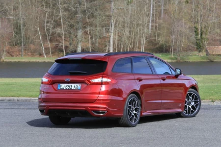 Miniaturansicht von Ford Mondeo Wagon Hybride Vignale Rückansicht