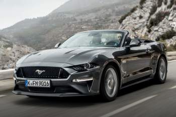 Ford Mustang Convertible 2.3 EcoBoost Čelní pohled