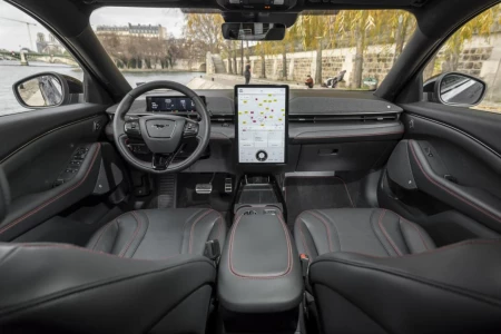 Miniaturansicht von Ford Mustang Mach-E Standard Range AWD Innere
