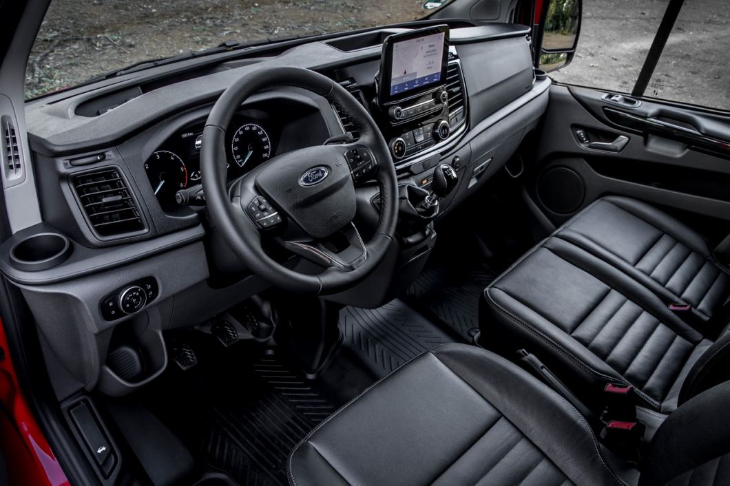 Ford Transit Custom L2H1 290 185hp Sport Innere