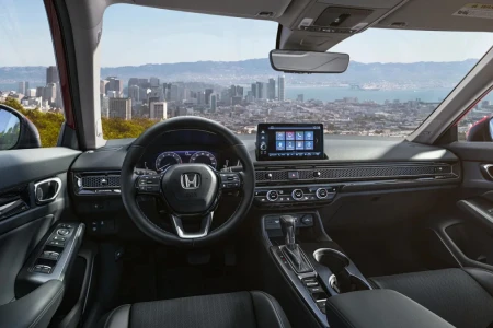 Miniaturansicht von Honda Civic 1.5 I-VTEC Elegance Innere