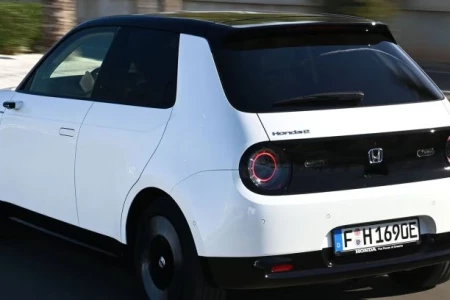 Miniaturansicht von Honda E Advance Rückansicht