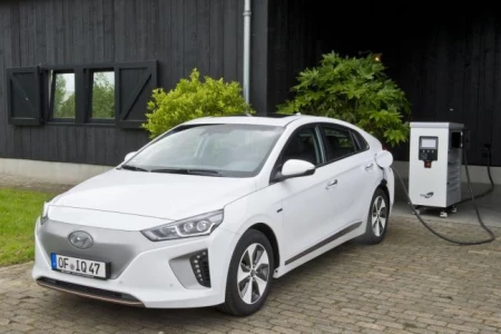 Miniaturansicht von Hyundai Ioniq Electric Premium Design Vorderansicht