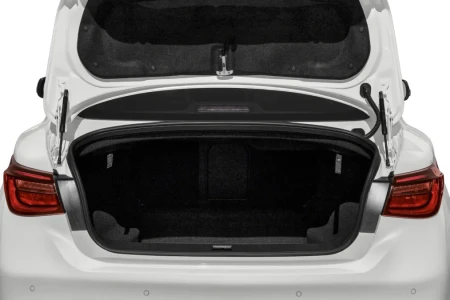 Miniaturansicht von Infiniti Q50 Hybrid Luxe Innere