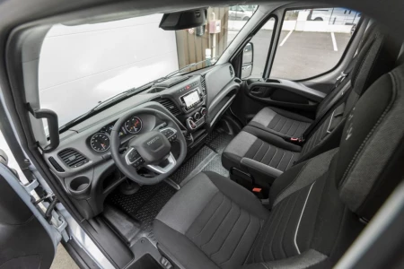 Miniaturansicht von Iveco Daily 35S21V 3520L H2 3.0 Innere