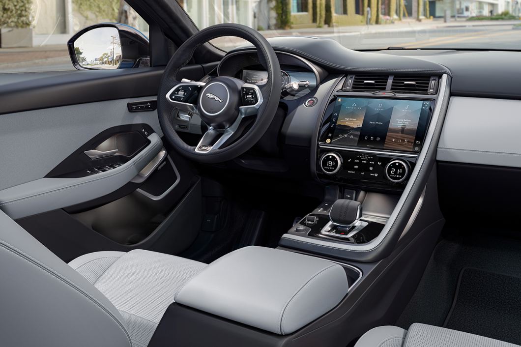 Jaguar E-Pace P250 AWD S Innere