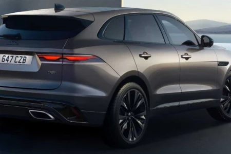 Miniaturansicht von Jaguar F-Pace P250 HSE Rückansicht