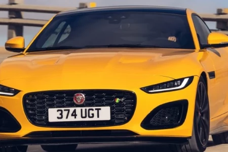 Miniaturansicht von Jaguar F-type Convertible P450 First Edition Vorderansicht