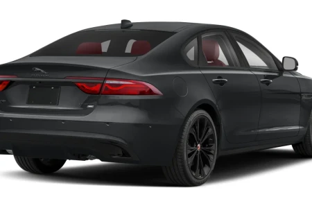 Miniaturansicht von Jaguar XF P250 Dynamic SE Rückansicht