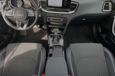 Miniaturansicht von Kia Ceed Sportswagon 1.6 GDi PHEV ExecutiveLine Innere