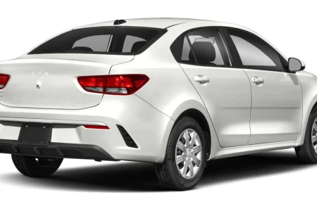 Miniaturansicht von Kia Rio 1.0 T-GDI MHEV 120hp GT-Line Rückansicht