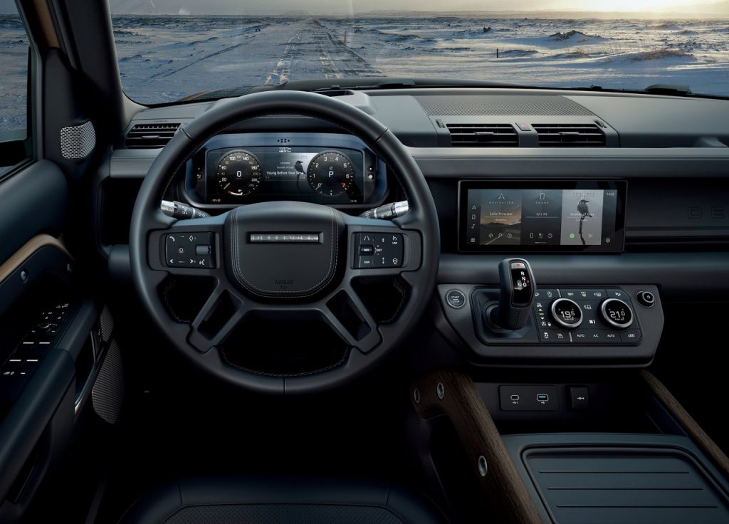 Land Rover Defender 110 P400e X Innere