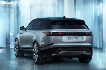 Miniaturansicht von Land Rover Range Rover Velar P400 SE Rückansicht