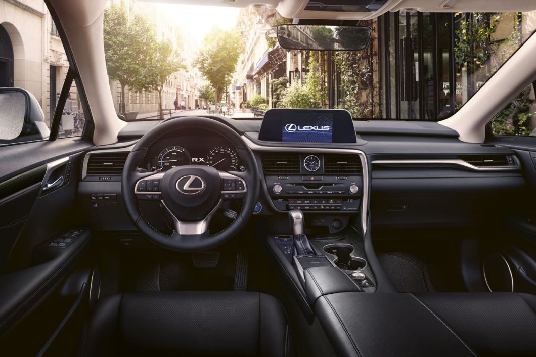 Lexus UX 300e Electric Luxury Innere