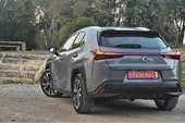 Miniaturansicht von Lexus UX 250h Comfort Line Rückansicht