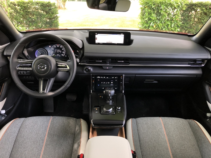 Mazda MX-30 First Edition Innere