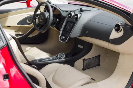 Miniaturansicht von McLaren Mclaren 570S Innere