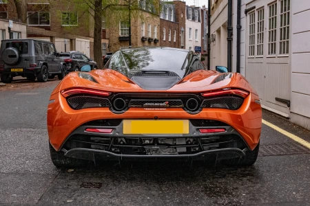 Miniaturansicht von McLaren Mclaren 720S Rückansicht