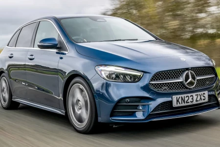 Miniaturansicht von Mercedes-Benz B 250 E Business Solution AMG Vorderansicht