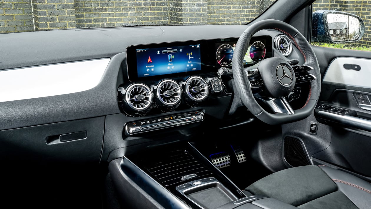 Mercedes-Benz B 250 E Business Solution AMG Innere