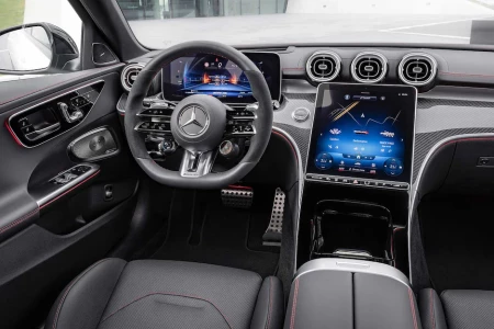 Miniaturansicht von Mercedes-Benz C 300 E Business Solution AMG Innere