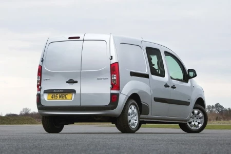 Miniaturansicht von Mercedes-Benz Citan XLWB 109 CDI Rückansicht