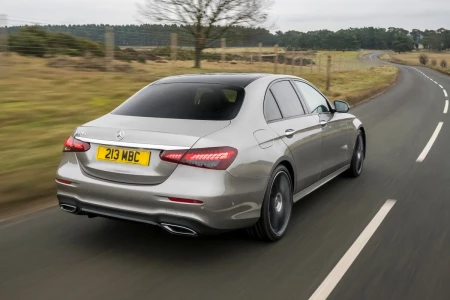 Miniaturansicht von Mercedes-Benz E 200 D Business Solution Rückansicht