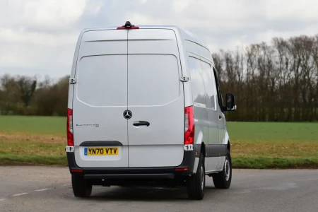 Miniaturansicht von Mercedes-Benz ESprinter GB L2 Rückansicht