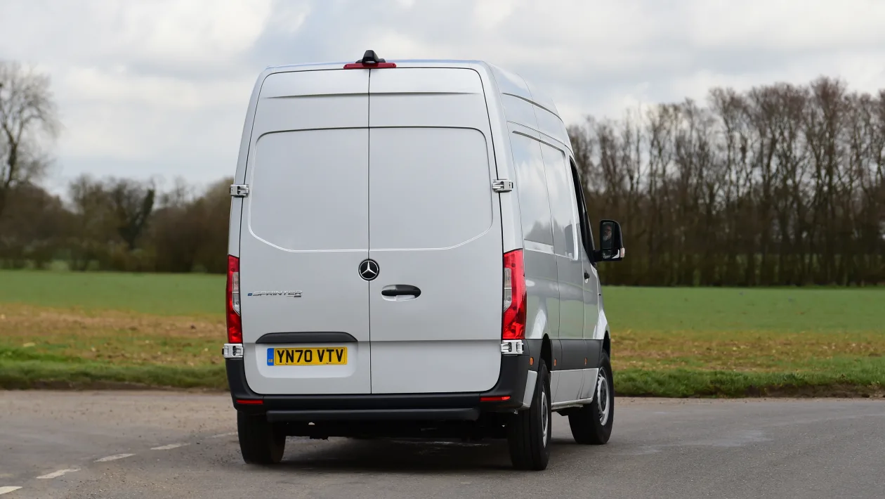 Mercedes-Benz ESprinter GB L2 Rückansicht