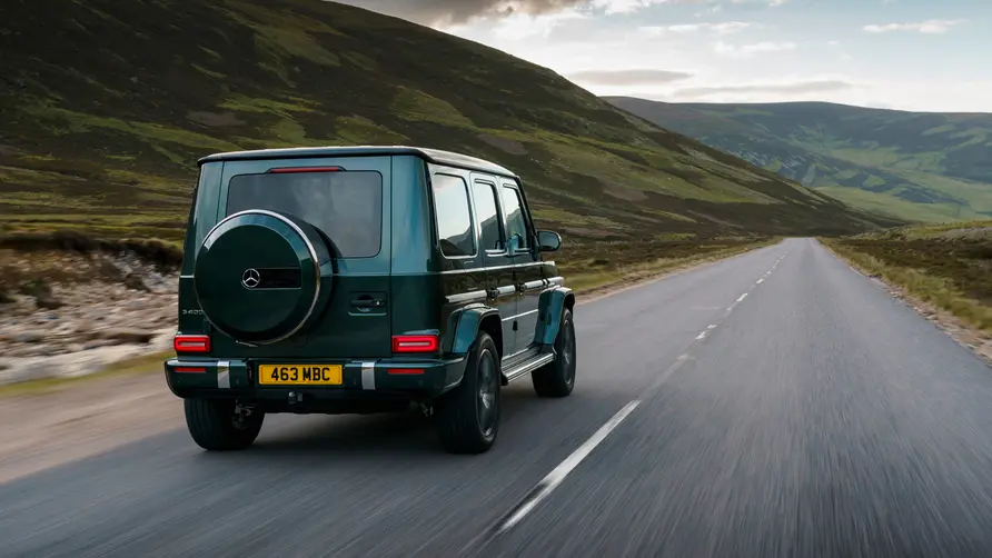 Mercedes-Benz G 400 D Pohľad zozadu