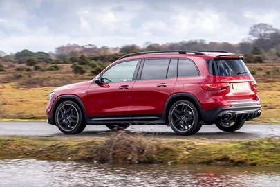 Miniaturansicht von Mercedes-Benz GLB 180 D Business Solution AMG Rückansicht