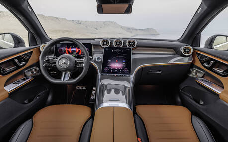 Mercedes-Benz GLC 200 D Coupe Business Solution AMG Innere